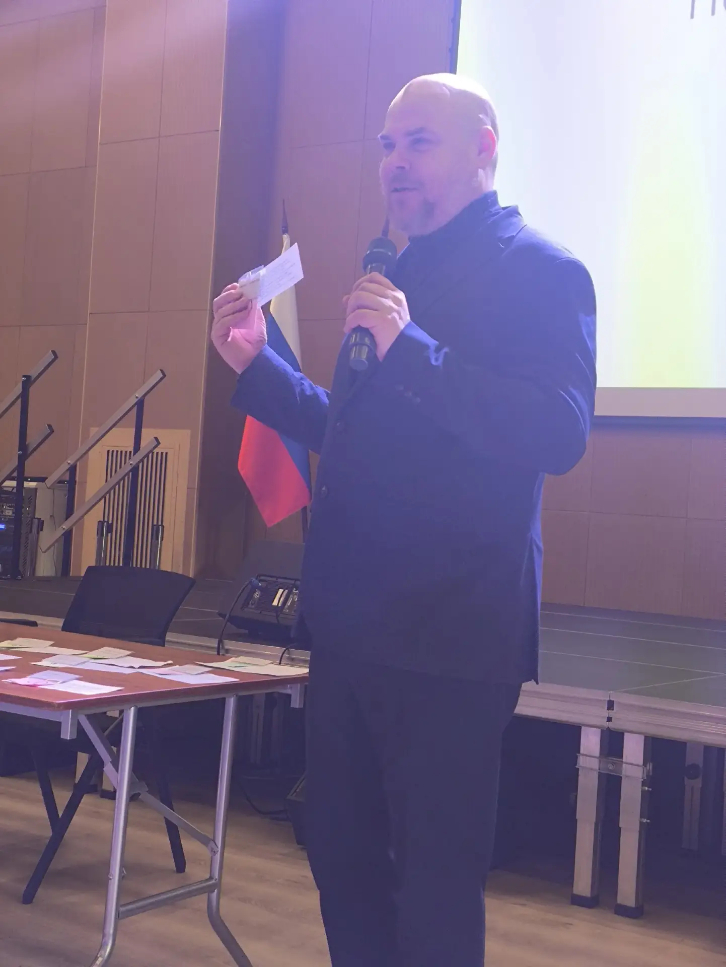 🔥 Наши десятиклассники приняли участие в  деловой игре «Полярная резолюция», посвящённой проблемам К