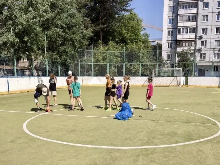 🏸09 июня 2026 г. совместно с МАУ «ФОК «Нахабино» на ул.Панфилова, 15 прошли наши «Весёлые старты» —