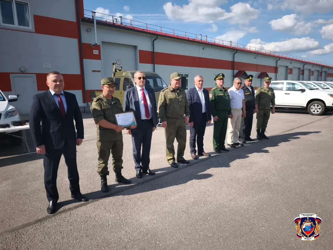 Ленинградская область передала Министерству обороны Российской Федерации партию автомобильной техник