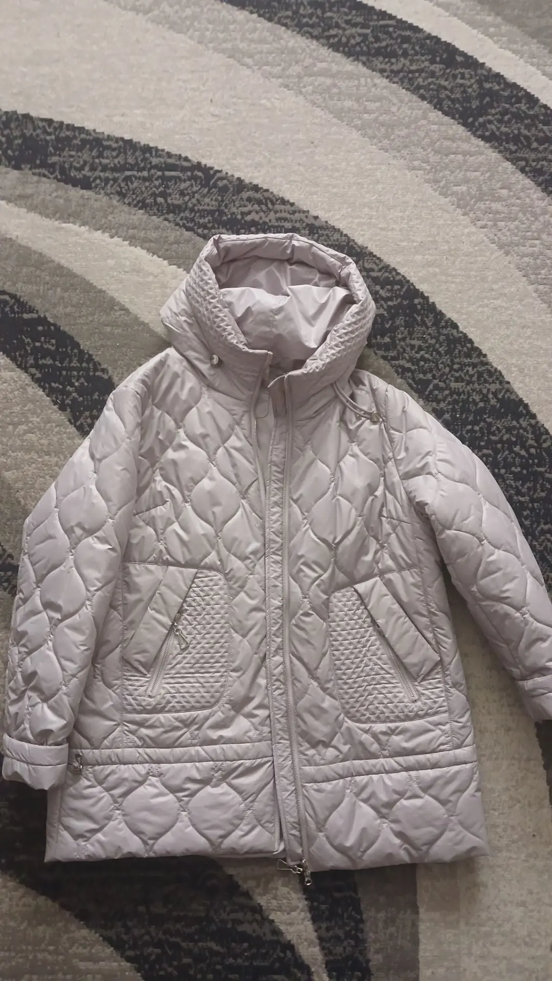 Продам. Весна. Р-Р 56, состояние нового. 89511859237