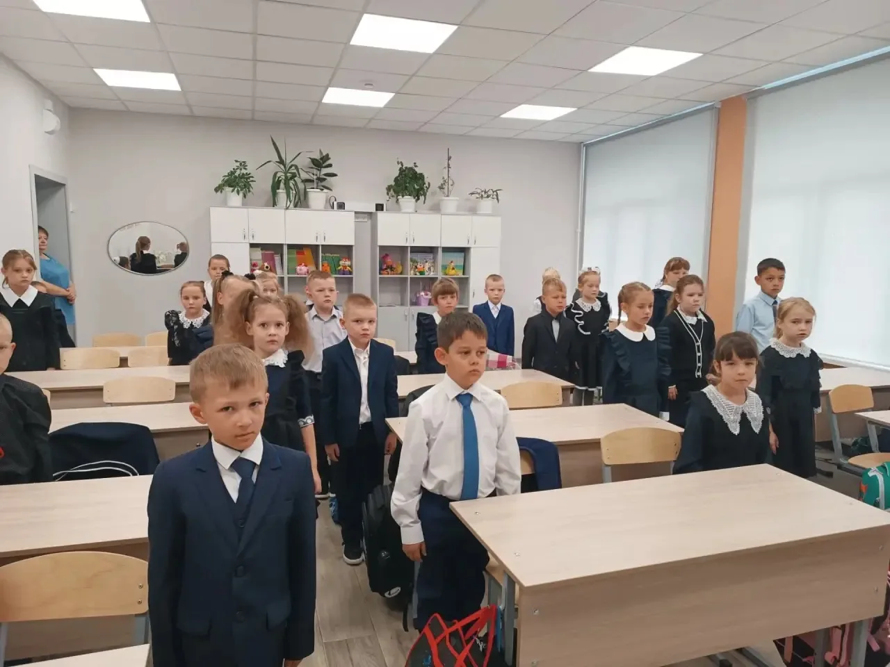 3 сентября в первых классах классные руководители Власова И. Н., Кротова Л. А.  провели...