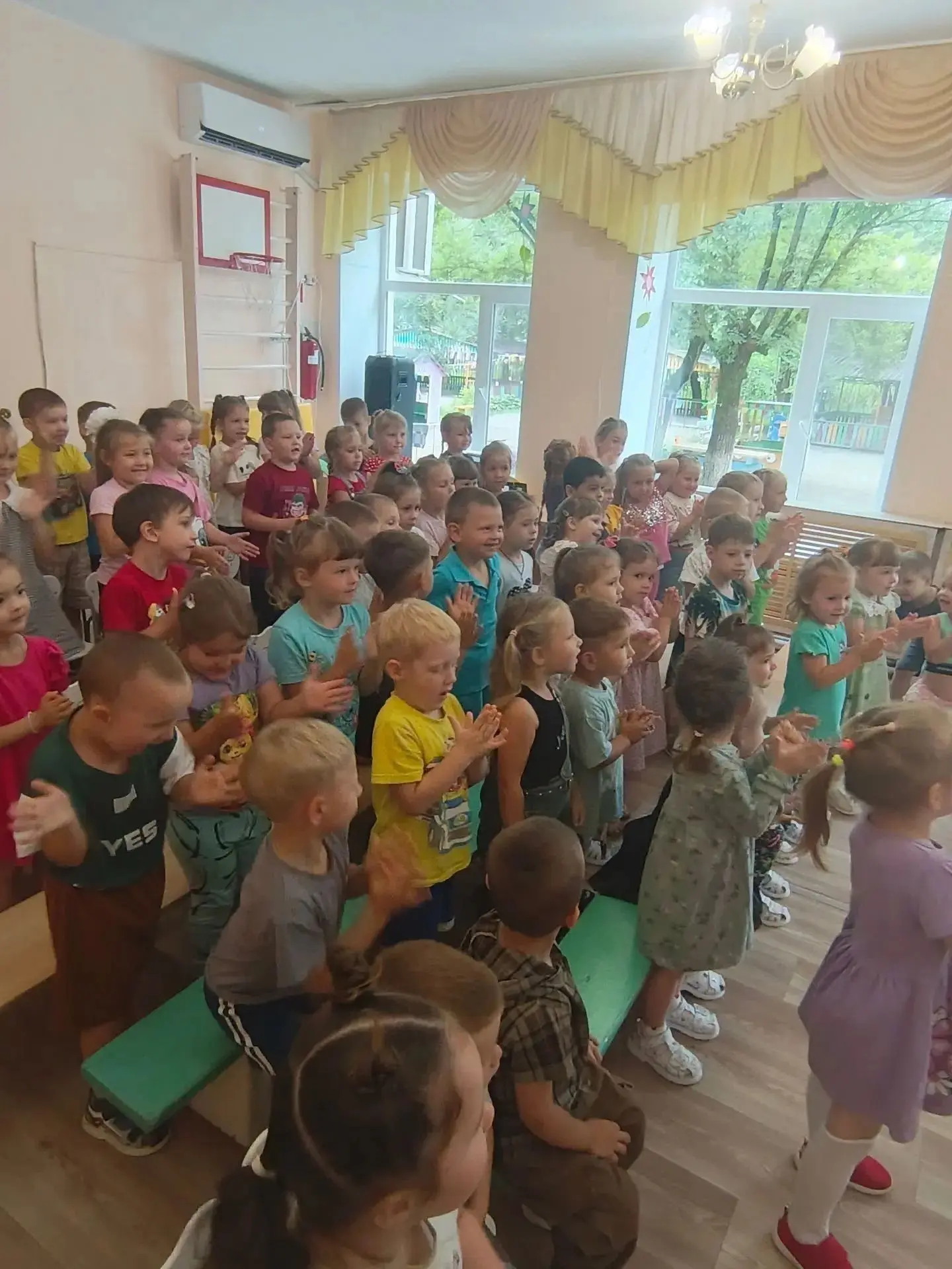 В МБОУ "ЦО" Импульс" прошло мероприятие- кукольный театр "Весёлые каникулы кота Пушистика". Ребята с