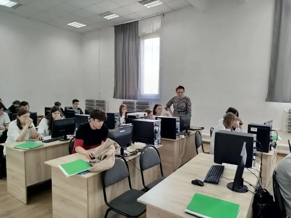 Мастер-класс «Равный равному» в Симском механическом техникуме