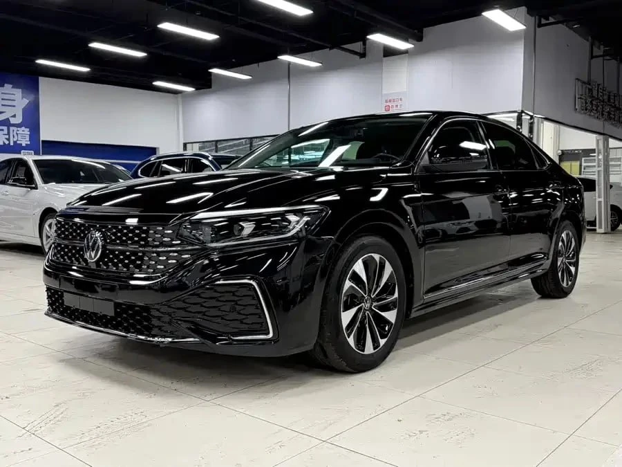 🏎 Volkswagen Passat 280TSI Starry Sky Elite Edition