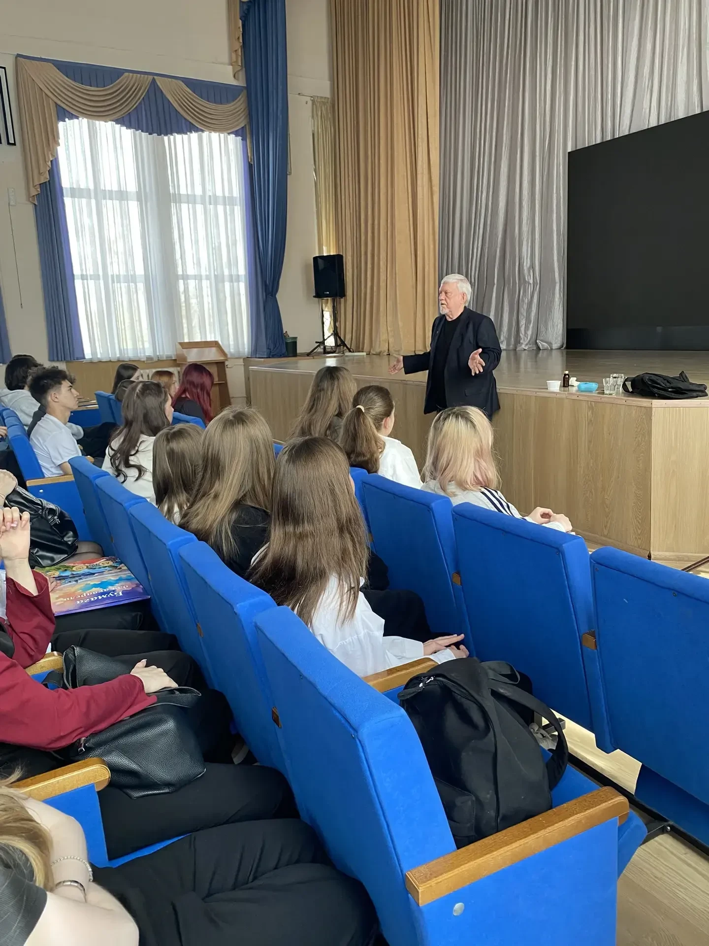 Что происходит с мозгом? 🤔 Разбирались вместе с экспертом!  📌20 апреля у наших девятиклассников прош
