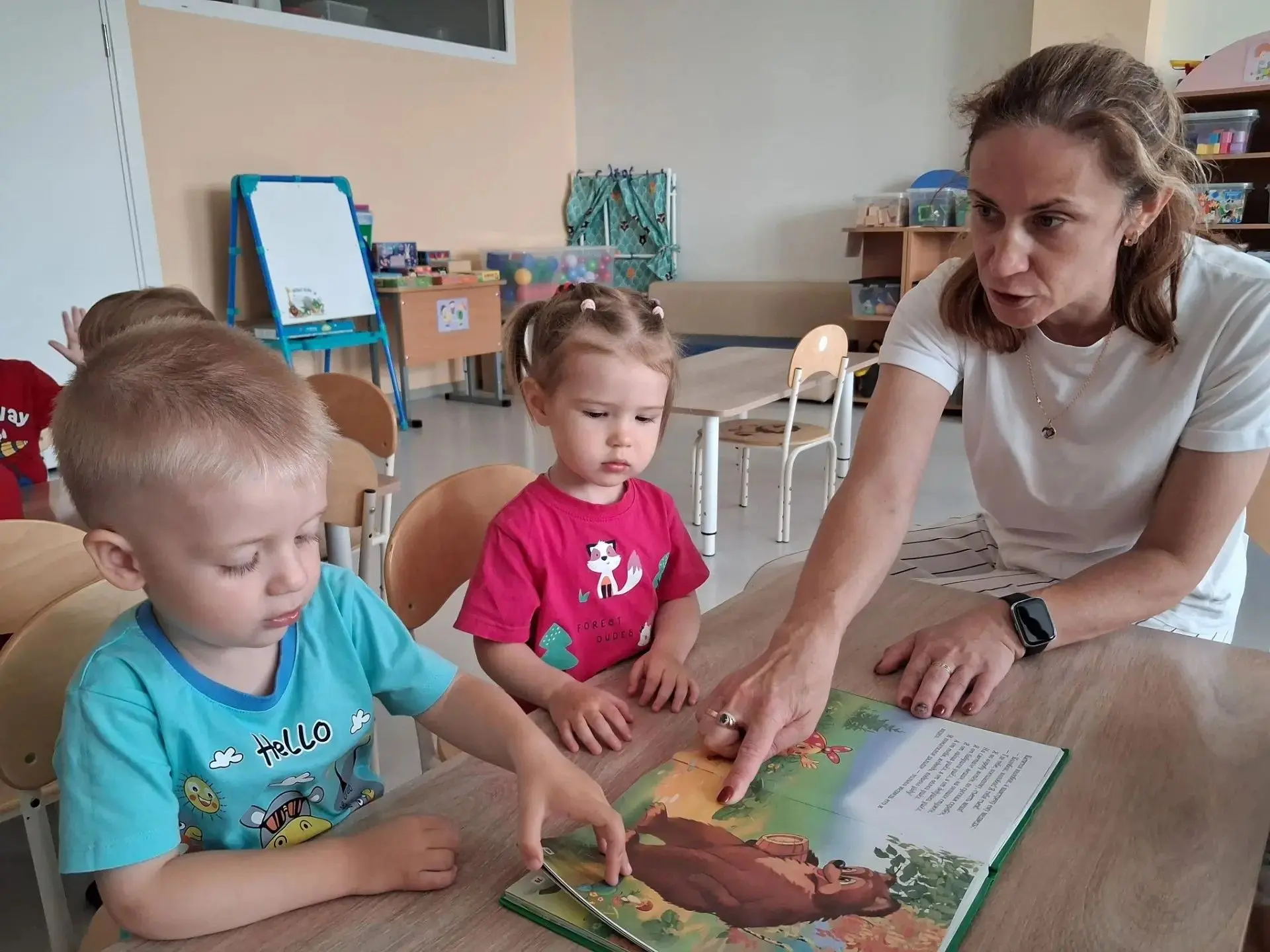 Посмотрите на наших малышей!❤️Адаптация в детском саду — это большой совместный труд. Дети учатся сп