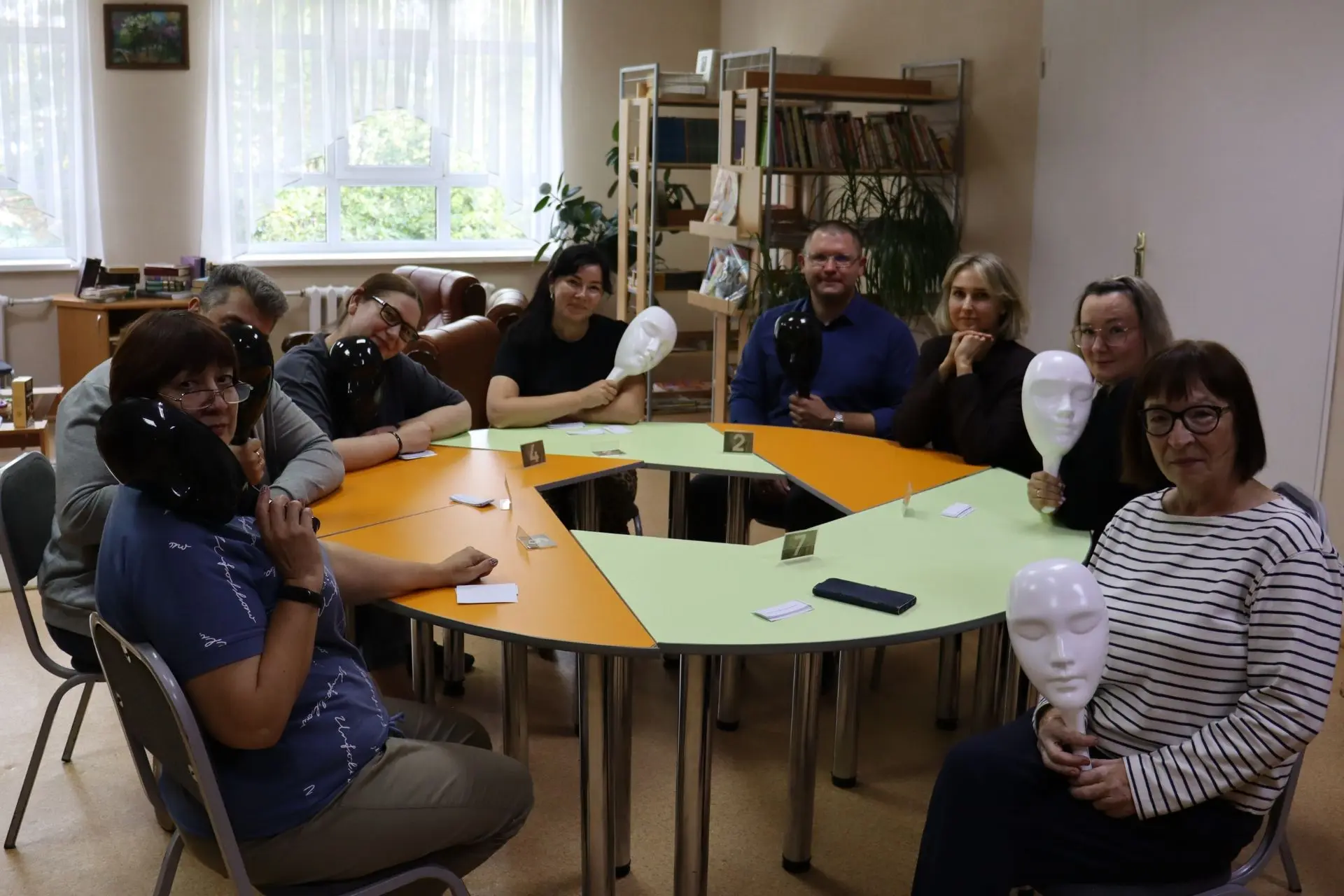 Завершили неделю встречей в Книжном клубе