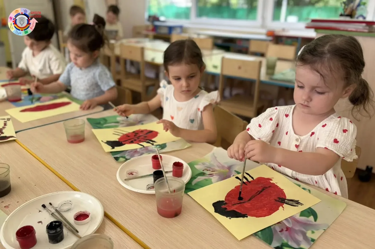 О жужжащих соседях  🦋 В преддверии летнего сезона для воспитанников дошкольных групп прошла череда з