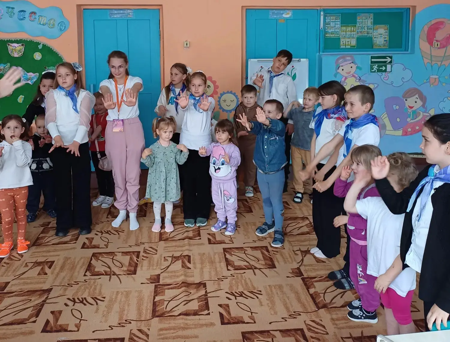 Сегодня у нас в детском саду были удивительные гости. К ребятам приходили учащиеся МКОУ...