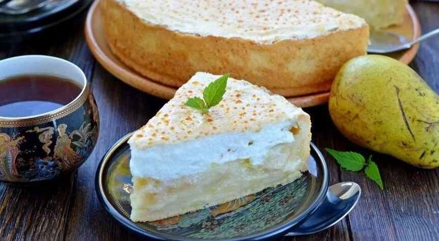 🍐 Нежный грушевый пирог с воздушным суфле