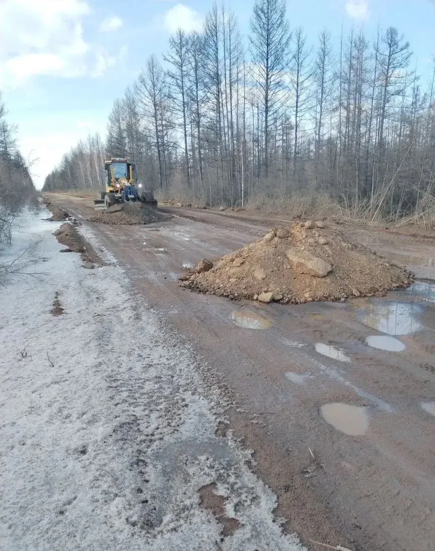 ⚡️ Глава Бурятии поручил усилить работу дорожных служб  С приходом весны и активным таянием снега до