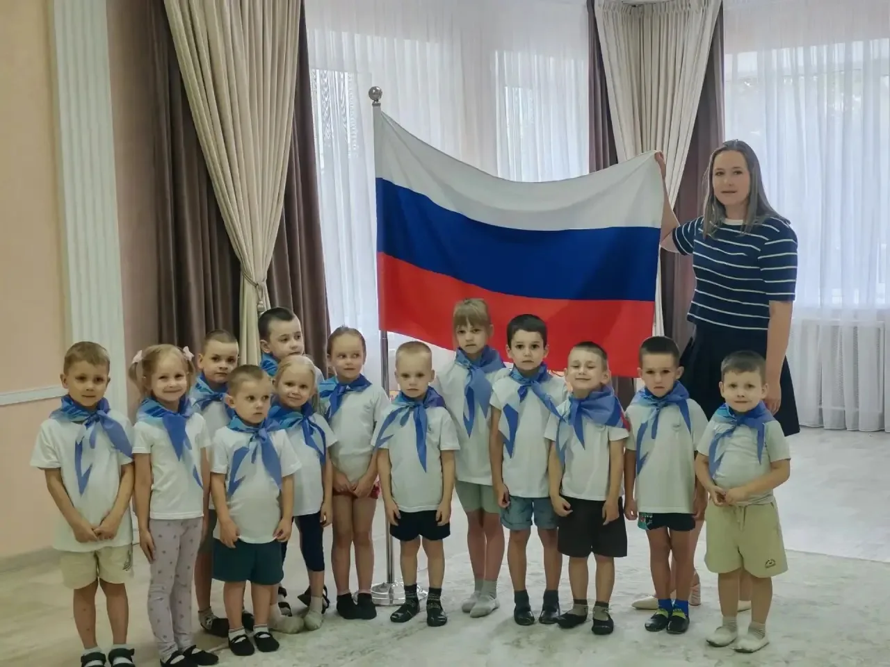 Сегодня в группе «Затейники» прошло важное и торжественное событие — посвящение в «Орлята-дошколята»