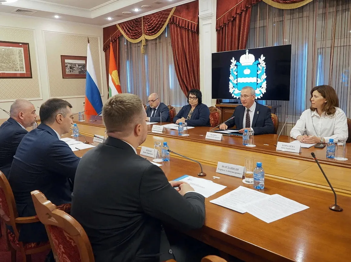 В Калужской области работают над повышением надежности электроснабжения  Эту тему и планы по развити