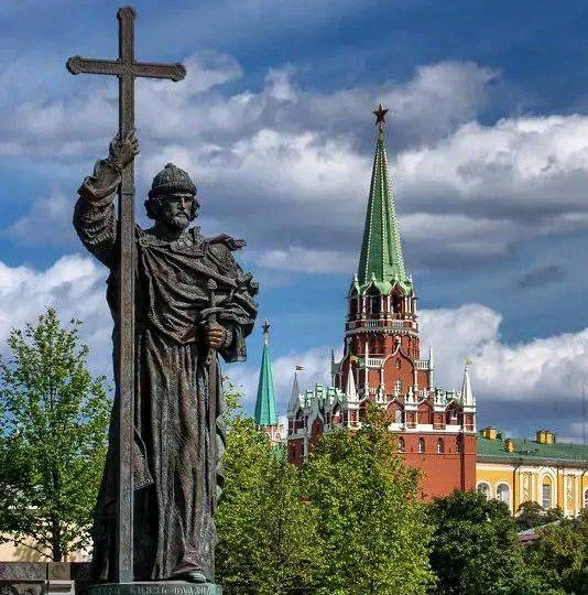 С праздником Крещения Руси и днем памяти святого равноапостольного Великого князя Владимира! 

➕ Кре