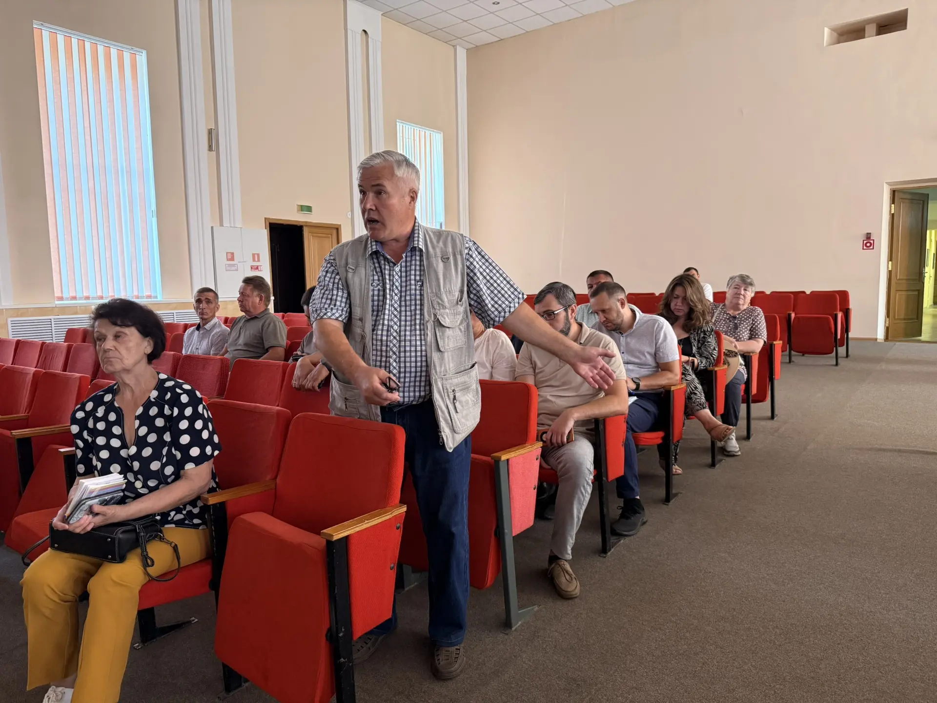 Вопросы благоустройства города обсудили на встрече с руководителями управляющих компани...