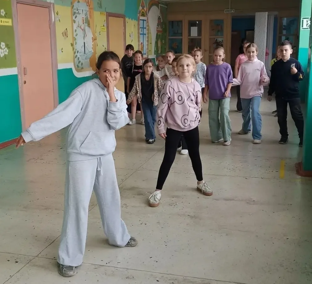 Радуга🌈 /День 13/

18 июня у ребят из пришкольного лагеря "Радуга" снова активный день! Часть отряд