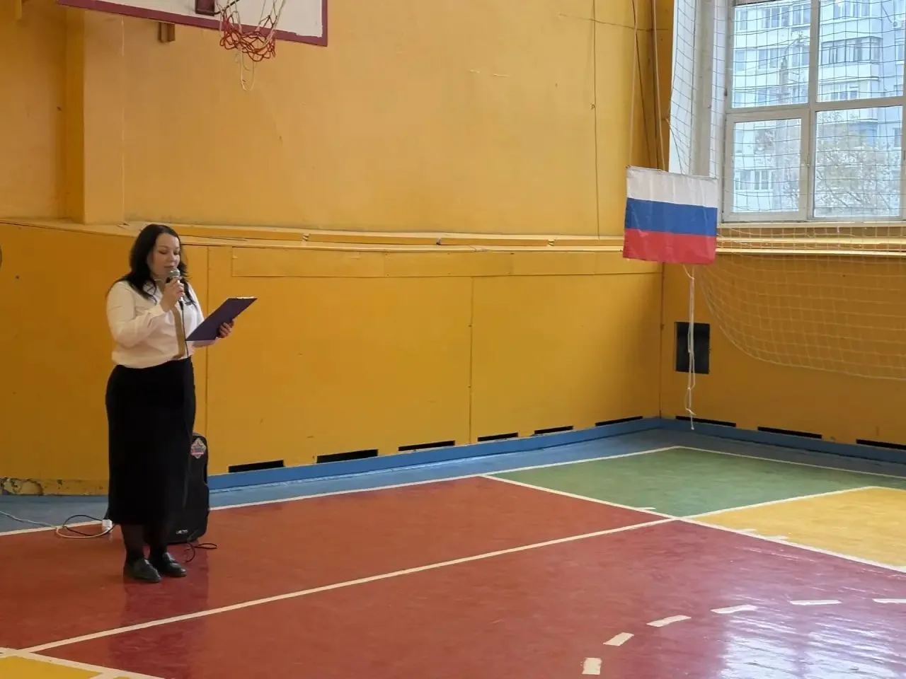 🇷🇺Новая учебная неделя в нашей гимназии по традиции началась с торжественной церемонии поднятия Госу