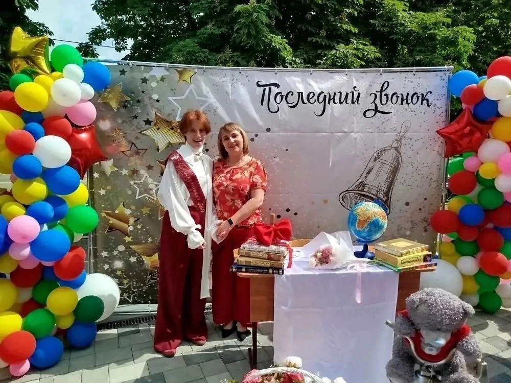Неделю назад прогремел выпускной … ребята начали свой путь в новую взрослую жизнь . Уже подведены вс
