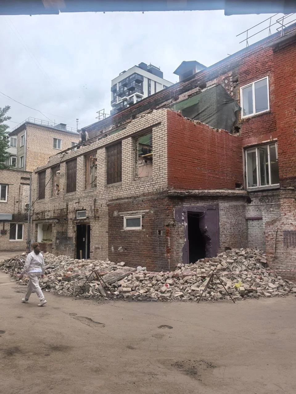 Друзья, у нас важные новости 💚Здание на Сущёвском Валу, где находился Мятный шоурум, у...