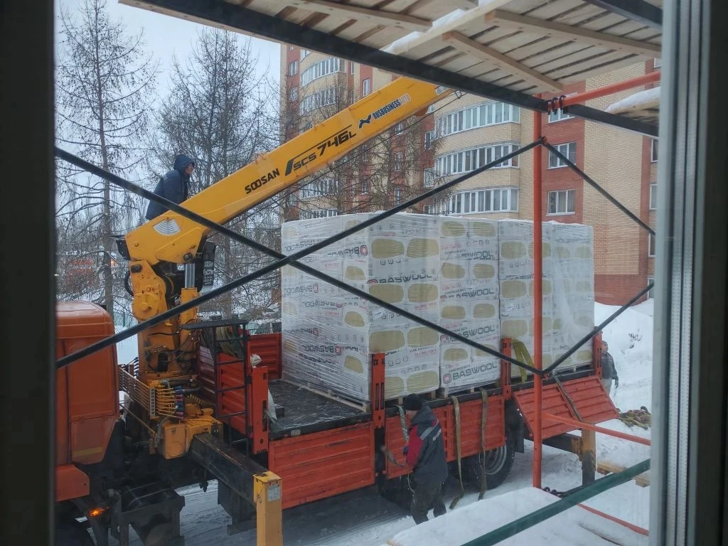 Прошел ровно месяц с начала капитального ремонта. За этот период выполнено следующее:  1. Продолжают