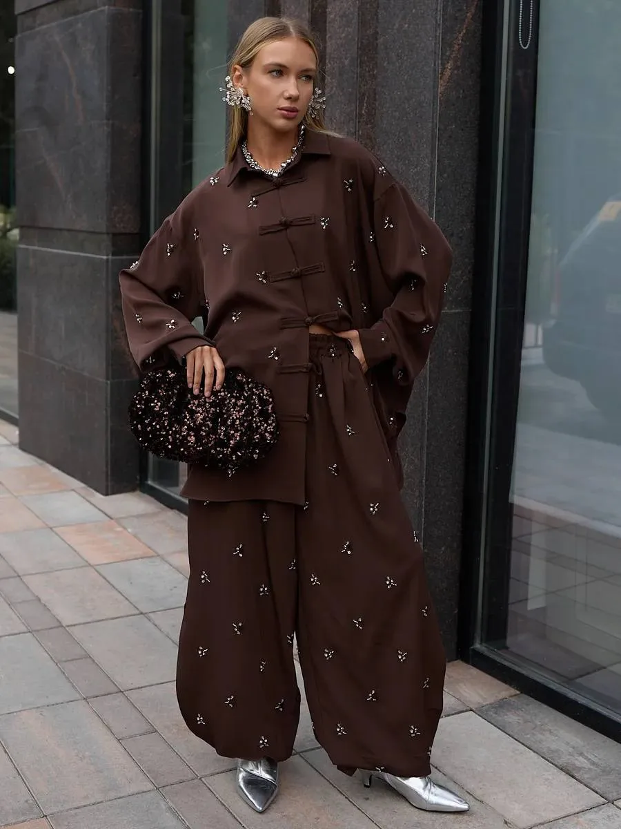 Стильная Plus Size подборка
на осень 2026 с Wildberries
От этого бренда у меня есть платья, костюмы 
