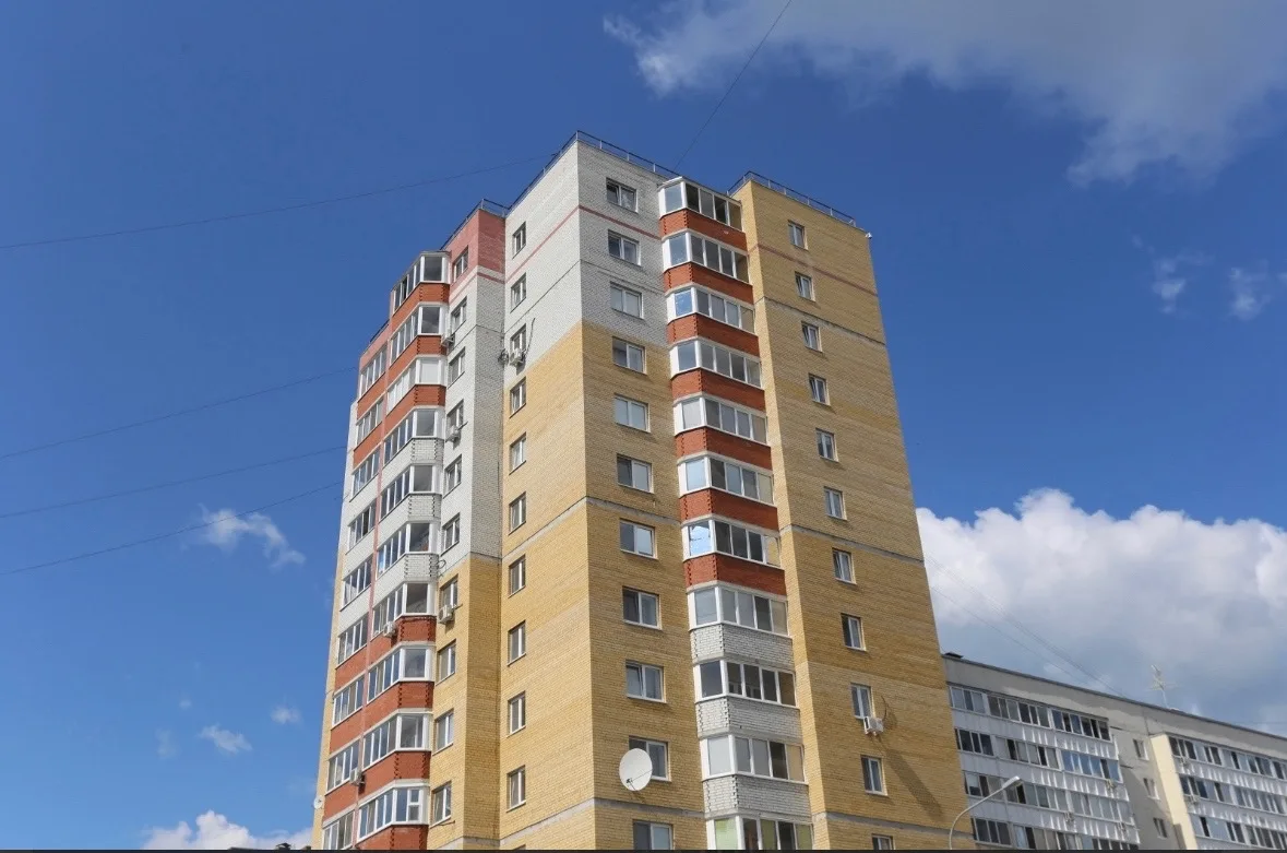 Тюменке, сдавшей квартиру, пришлось выселять недобросовестную семью через суд

В Тюмени суд удовлетв