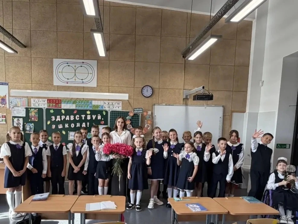 🎒🔔1 сентября в 3-м классе: путешествие в страну чудес и море улыбок!🐇✨