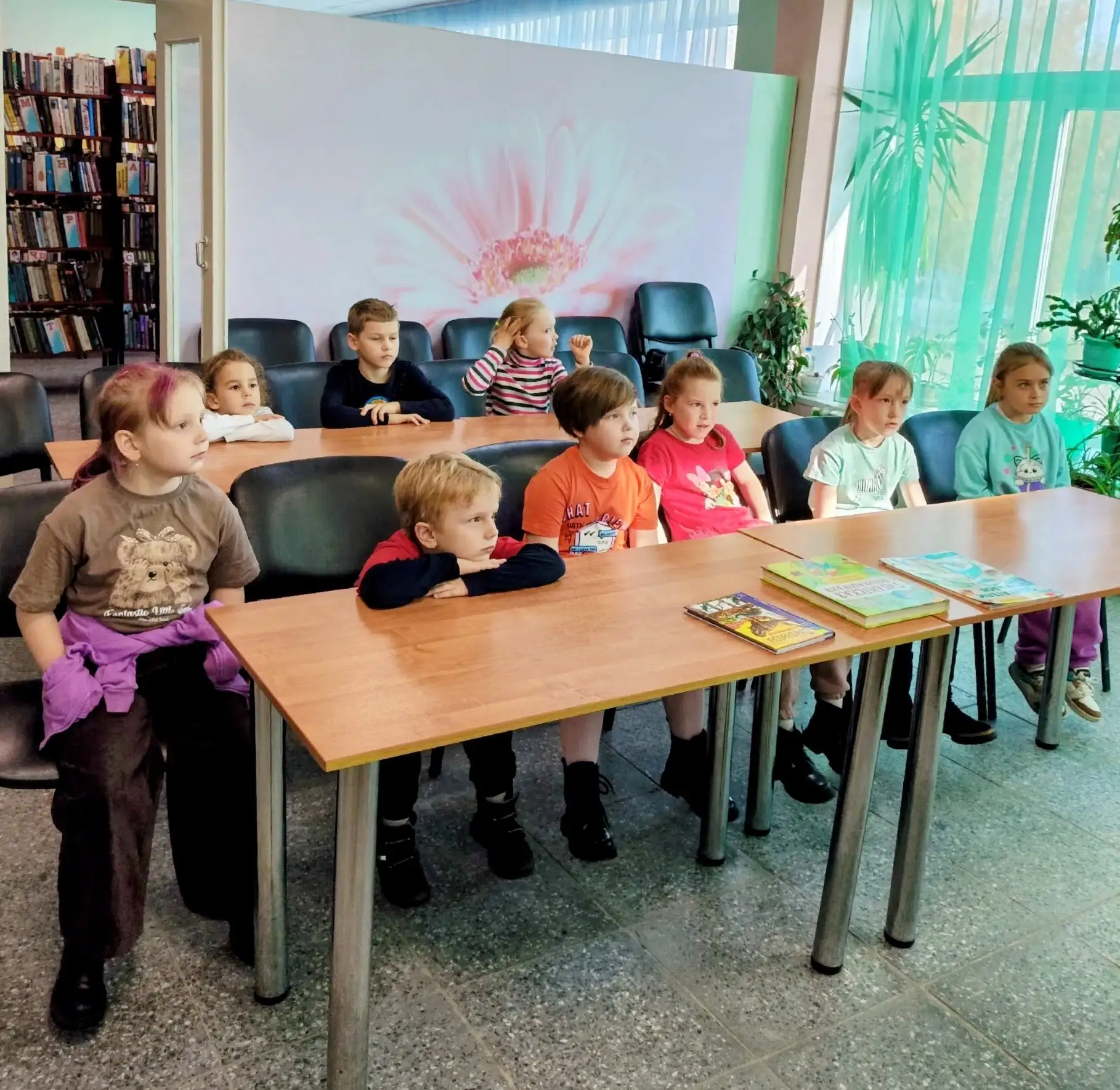 Первое знакомство с миром книг!📖