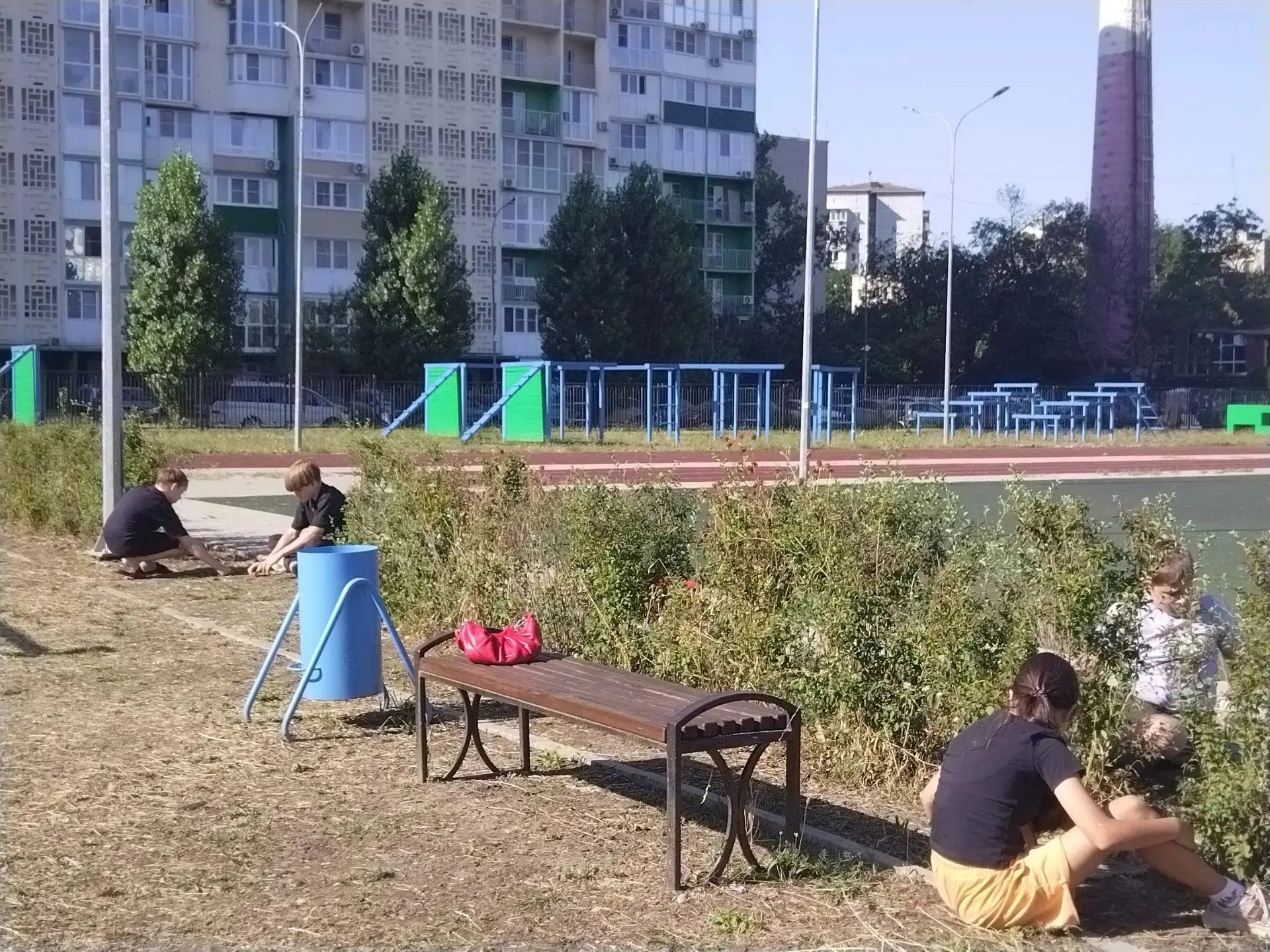 Трудовое воспитание в школе — это не просто уборка класса или уроки труда. Это системный процесс, ко