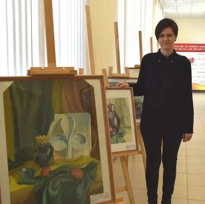 Ко Дню города Шумерли: Открытие уникальной выставки ранних работ Веры Микиной в Централ...