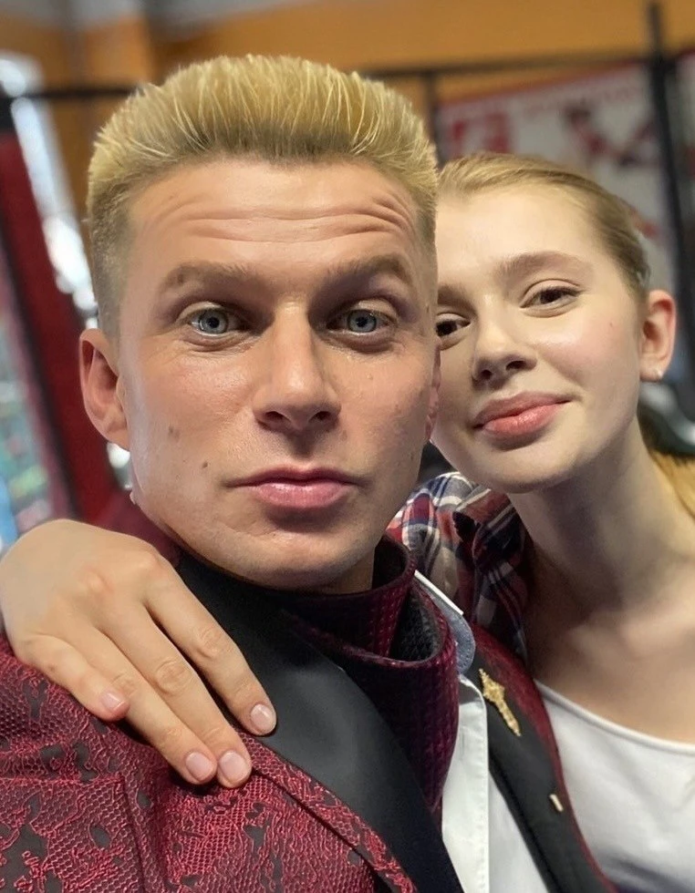Актёр Роман Курцын поделился необычным семейным правилом: его 13-летний сын обходится б...