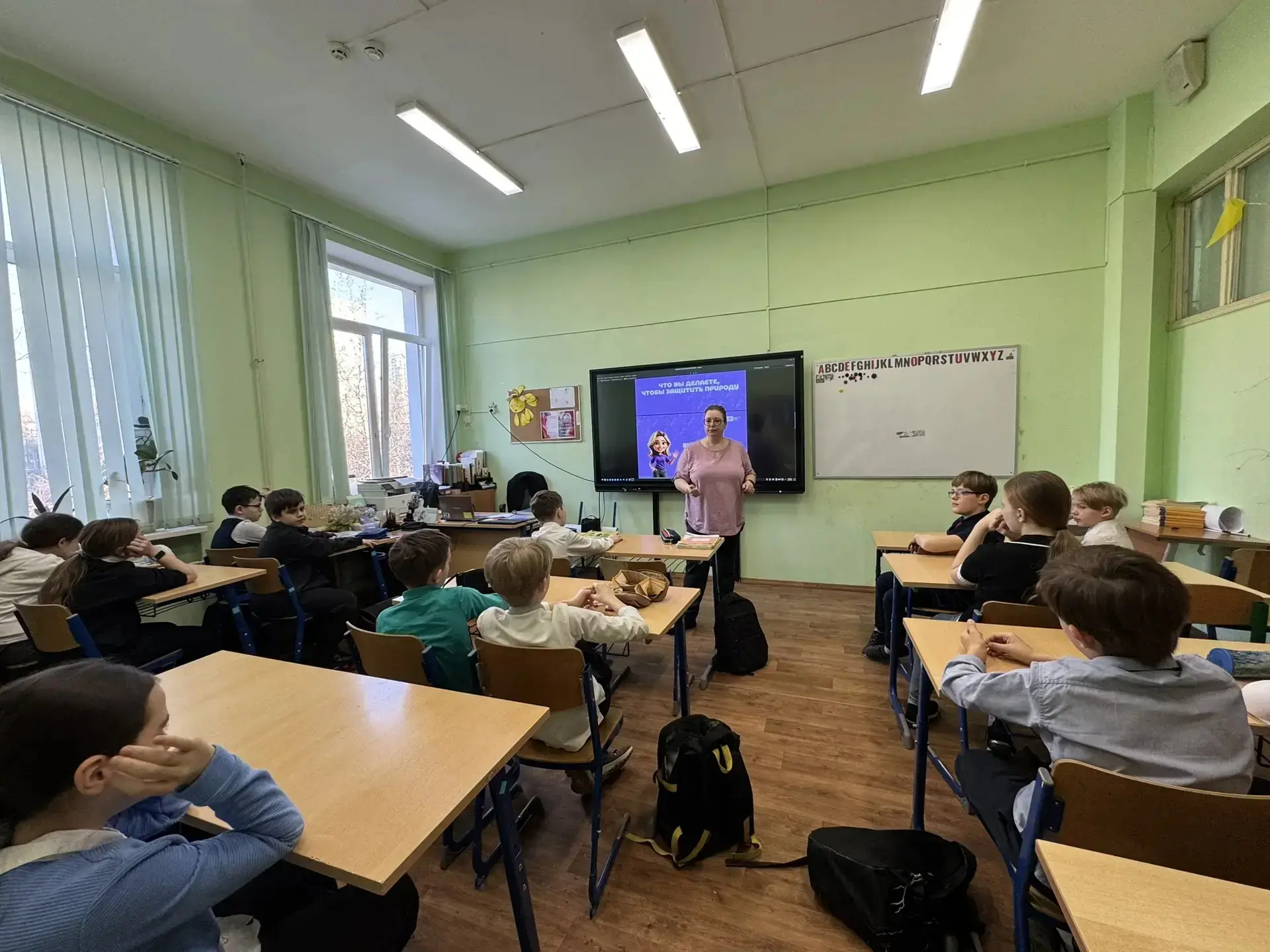 Не всё, что похоже на мусор, можно сортировать, а не каждый пост — просто текст! ♻️📱  🌿 Учащиеся 5 «