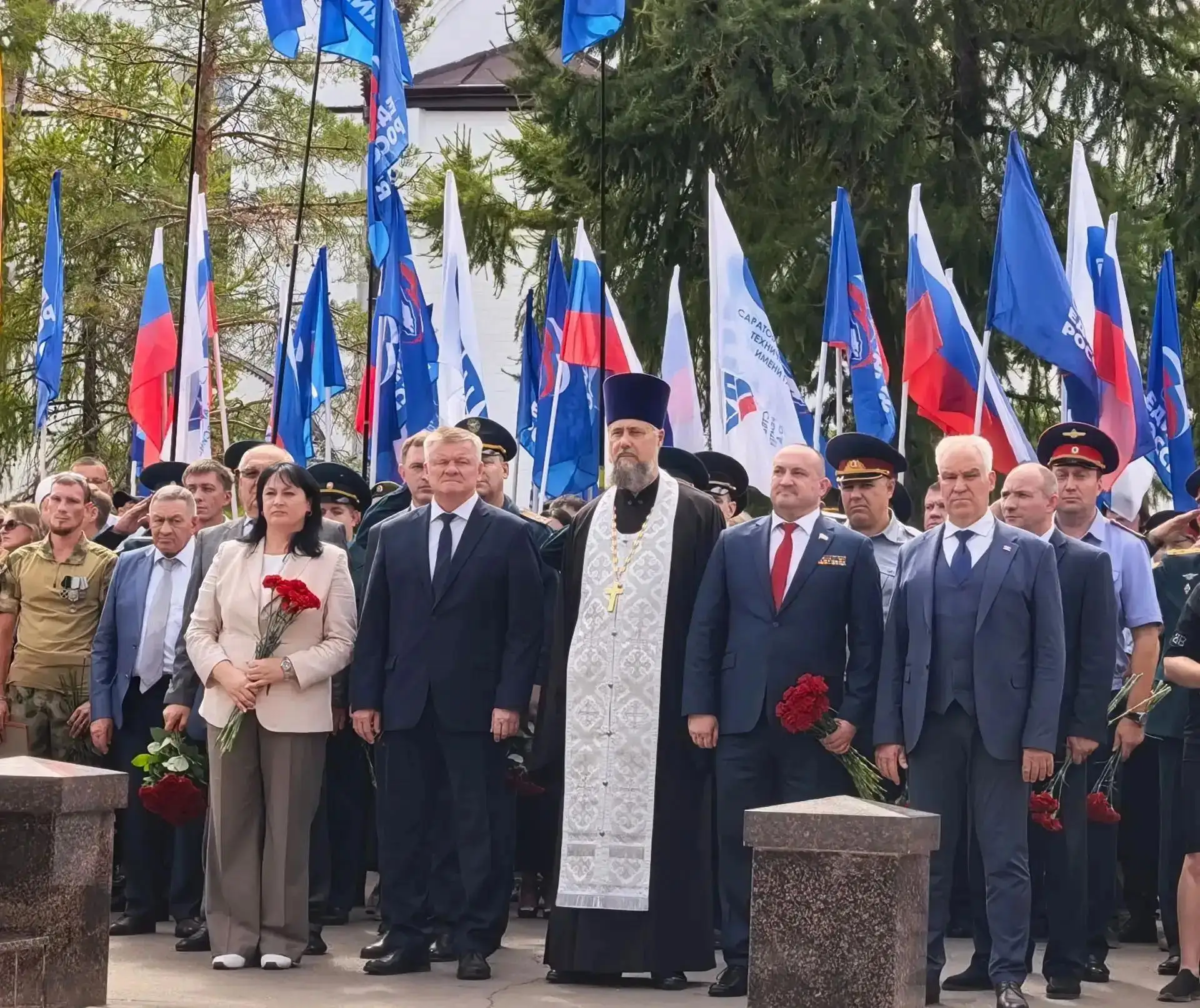 Сегодня в Парке Победы на Соколовой горе состоялась церемония увековечивания памяти вое...