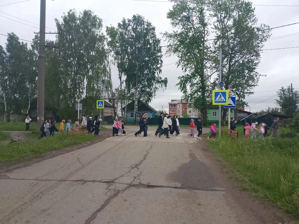 Каждый ребенок должен знать, как вести себя в экстренной ситуации, и поэтому сегодня в ...