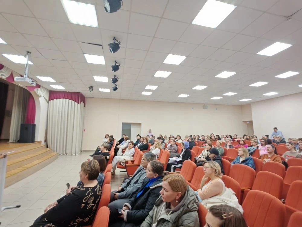 «Билет в будущее»  26 марта в нашей школе состоялось общешкольное родительское собрание. Важным аспе