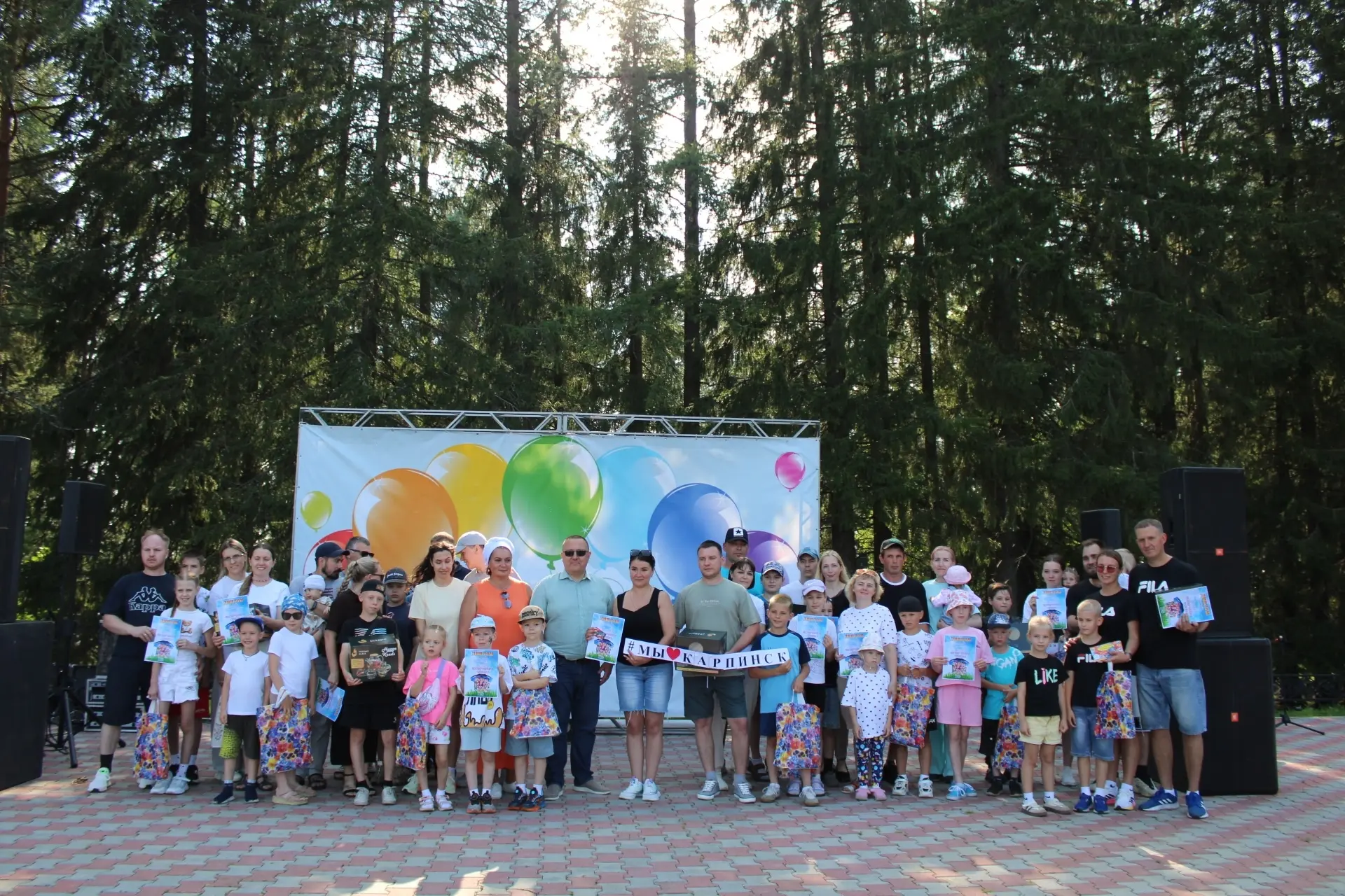 КВЕСТ - ИГРА  "НЕСОКРУШИМАЯ СЕМЕЙКА"
В рамках празднования Дня города и Дня Металлургов в парке Угол
