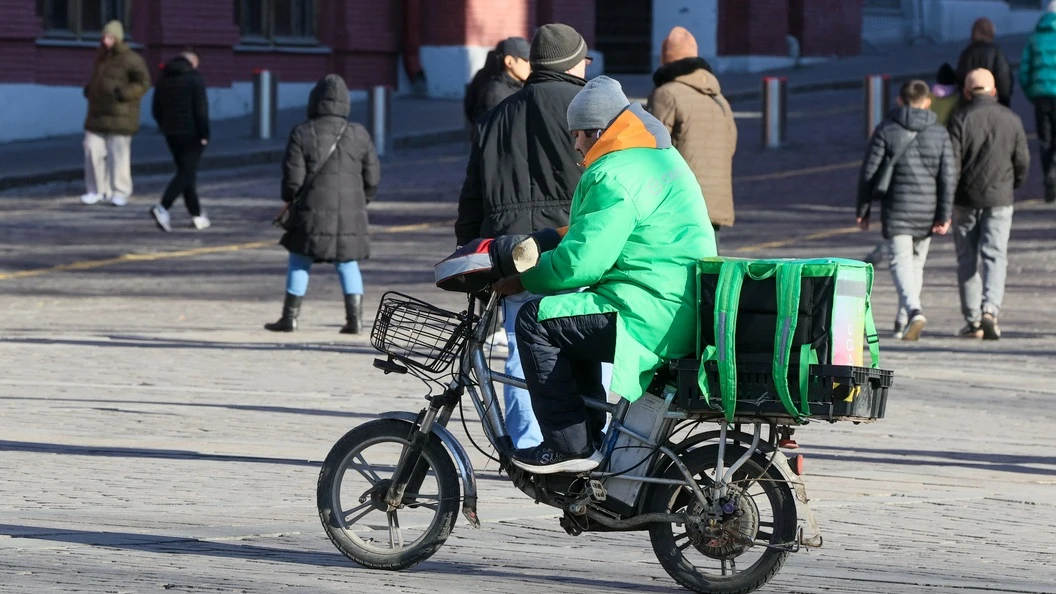 🚴‍♂️Московских курьеров будут ежегодно тестировать на знание ПДД с 15 октября