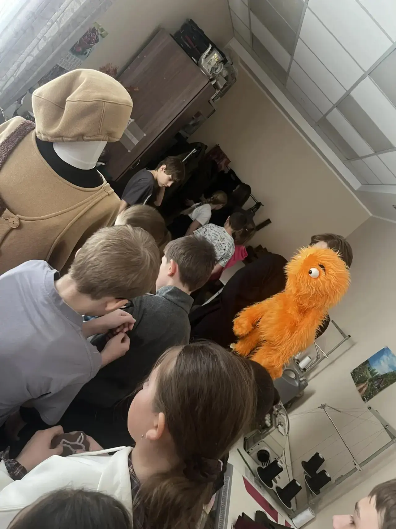 🎭ВСЕМ КЛАССОМ В ТЕАТР 🥳🥳🥳 В последний день каникул 4в класс (классный руководитель Глумова Н.В.) поб