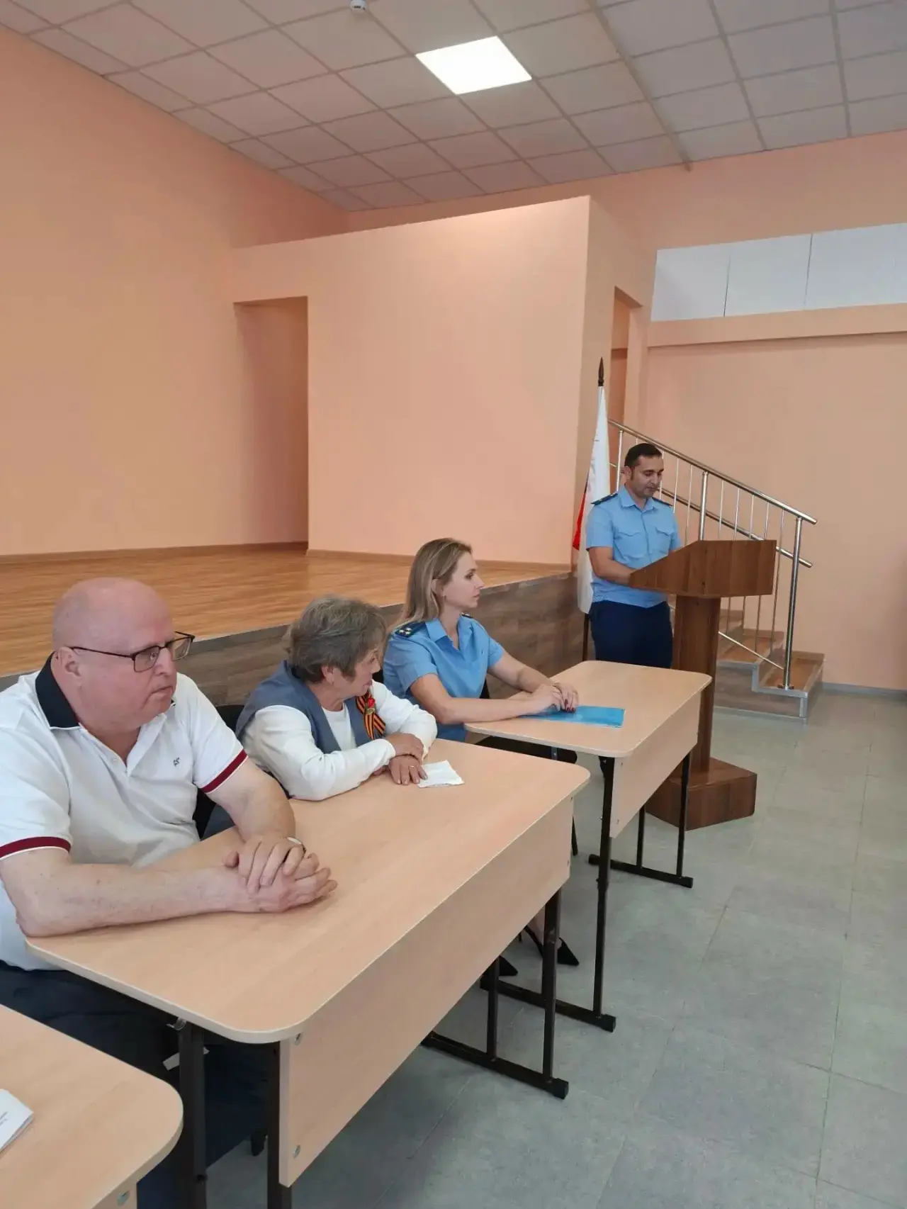 На базе Хотынецкой межрайонной прокуратуры состоялся слет молодых специалистов, наставн...