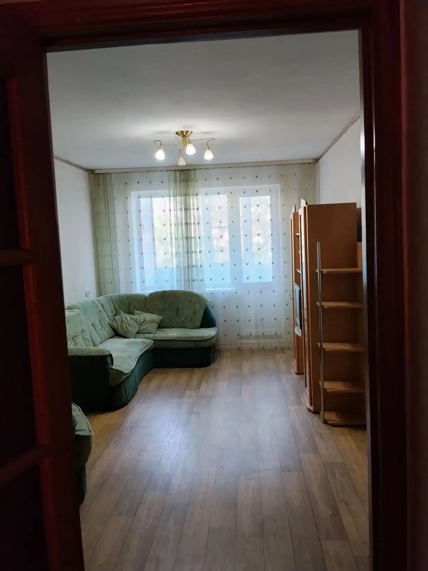 Продам 3х комнатную квартиру 62,3м.кв на 3эт.по ул. Урицкого Мариуполь. Квартира с мебе...