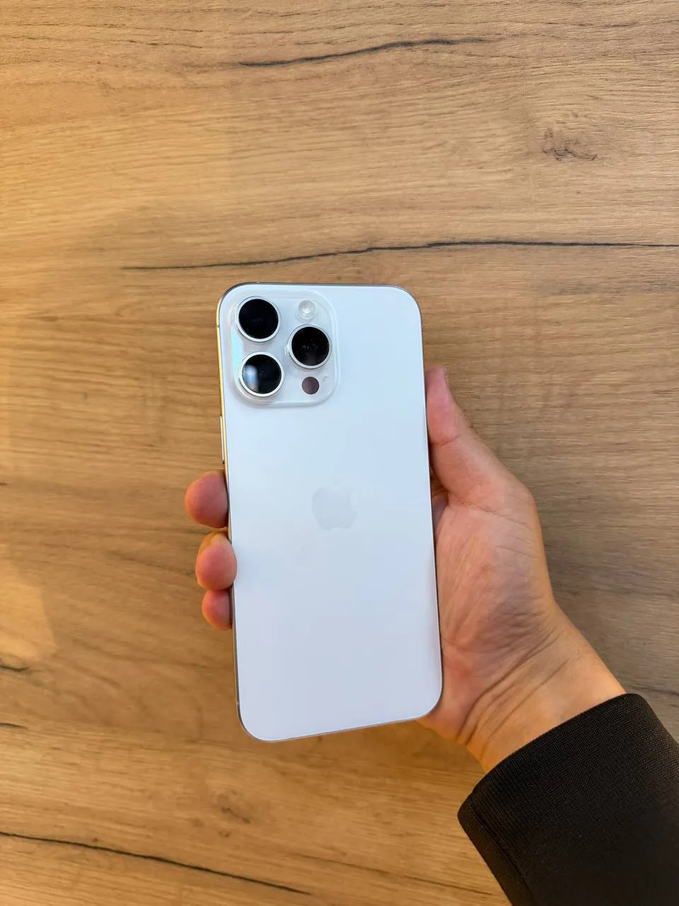 iPhone 16 Pro Max  256 Gb 🤍