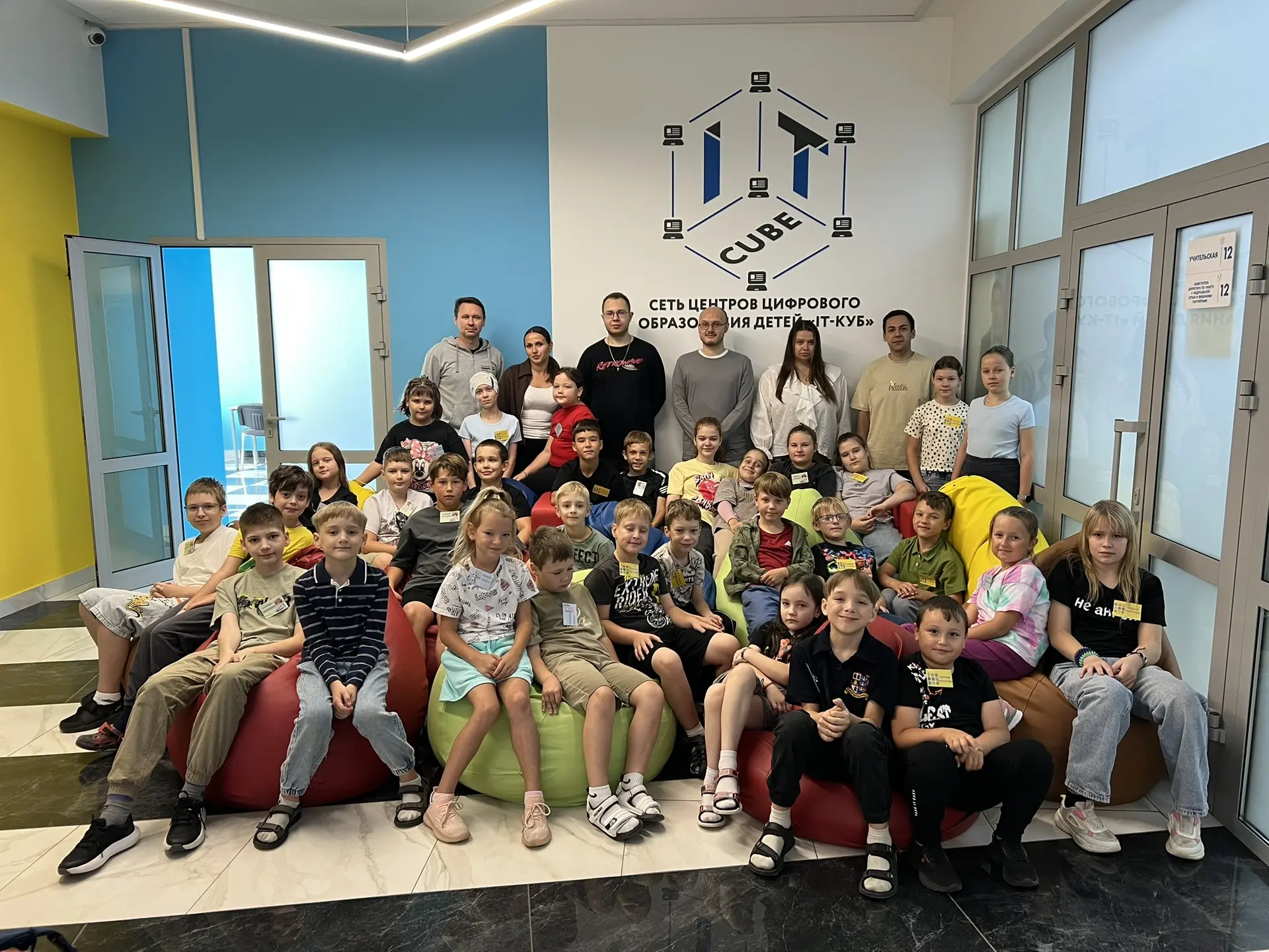 🚀 Шестой день в «АЙТИ-кубе»: Магия вокселей, железо и пиктомирские уровни!
