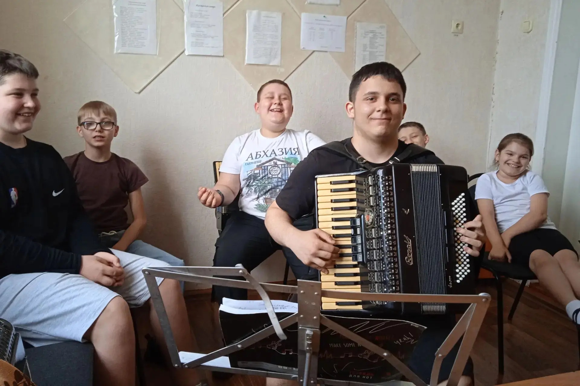 Сегодня в нашей школе было проведено мероприятие на тему
«Народная музыка в жизни россиян».

🪗Ребят