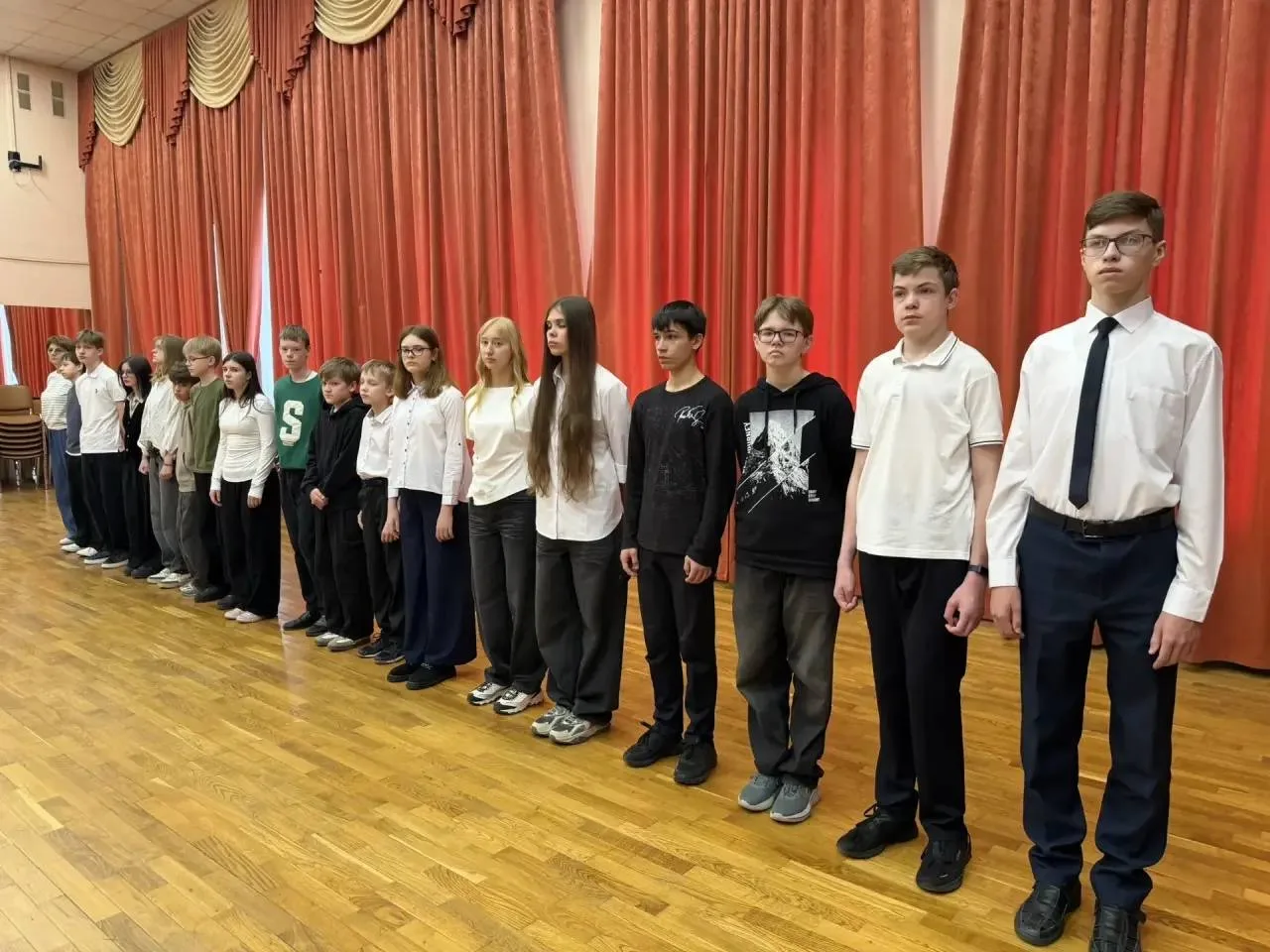🇷🇺Наша неделя традиционно началась с торжественной церемонии поднятия Государственного флага Российс