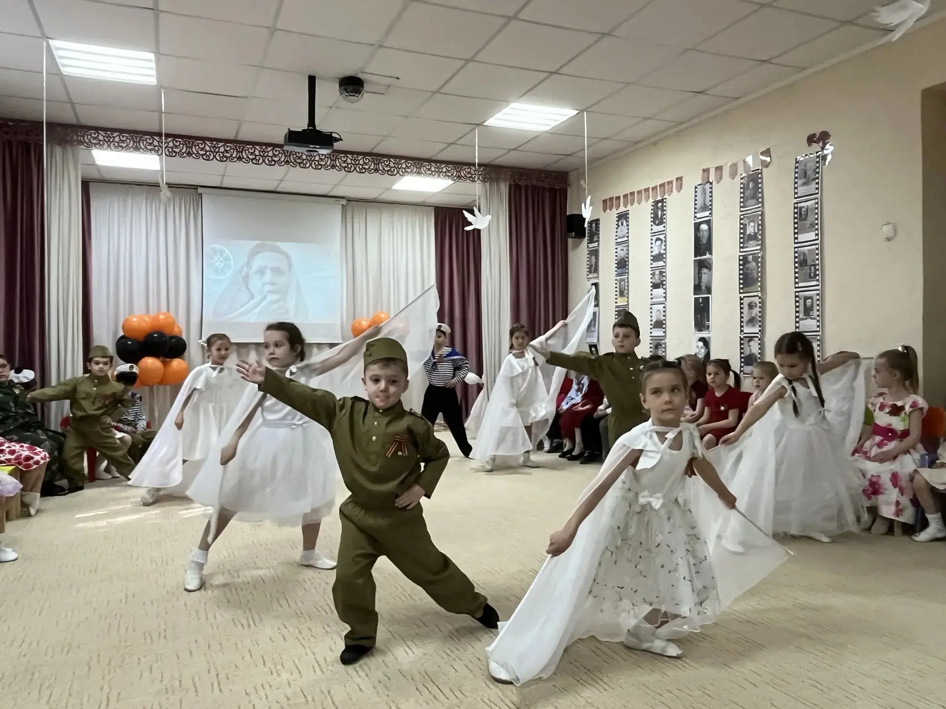 В преддверии великого праздника – Дня Победы – наш сад наполнился особой атмосферой. 
Мы провели тро
