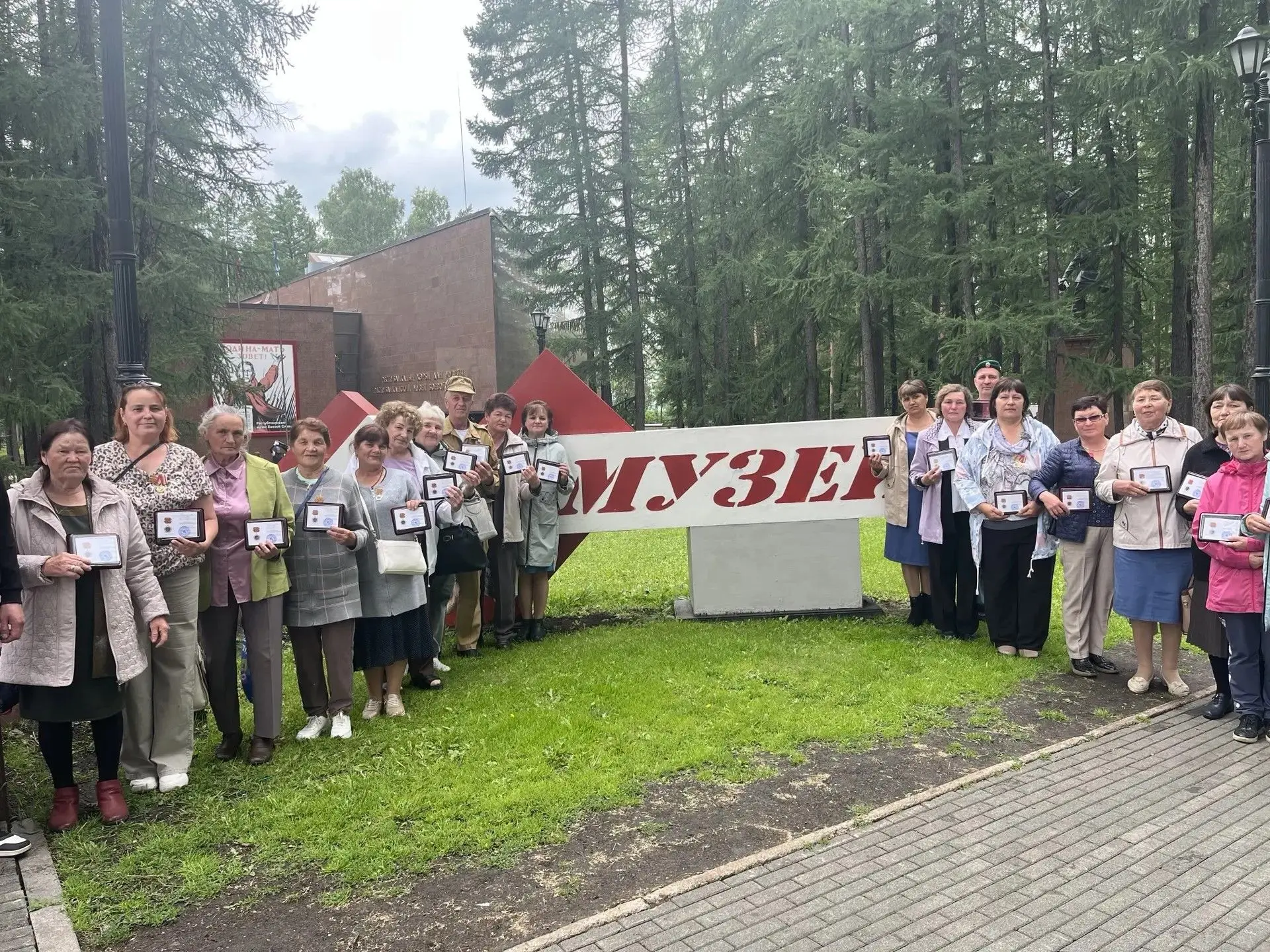 В  Республиканском музее Боевой Славы города Уфы, где каждая экспозиция пропитана духом...