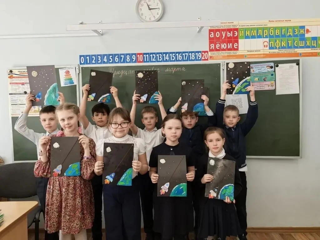 🚀 С Днём космонавтики! 12 апреля — день, когда человечество впервые вышло за пределы Земли. В этом г