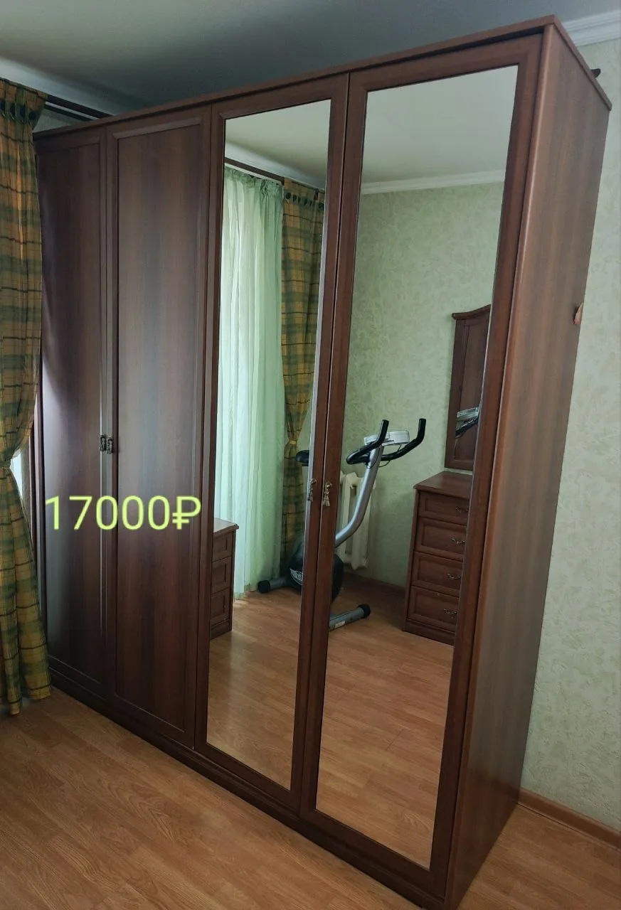 Продам мебель в хорошем состоянии, самовывоз. Тел: 89089659874.