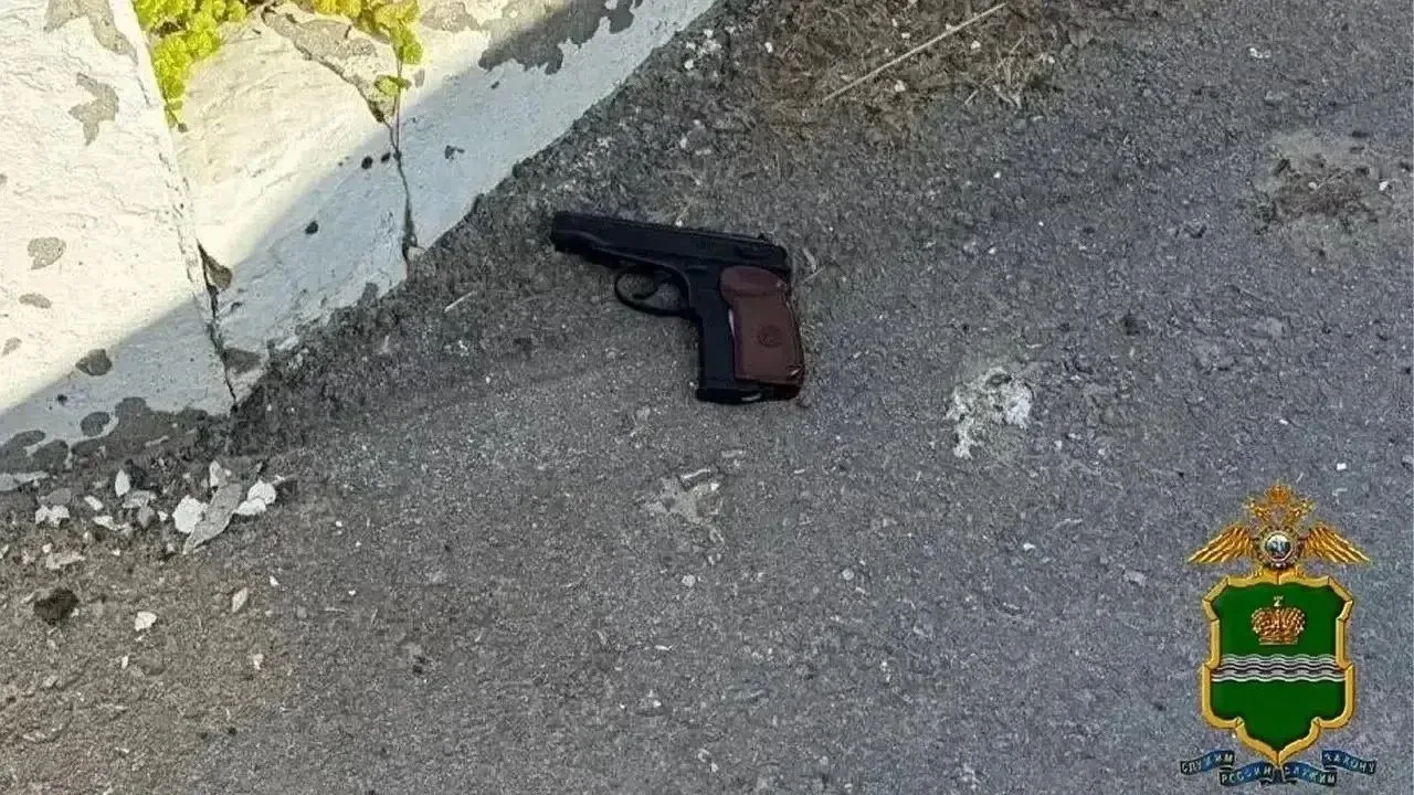 ⚠️СЕРИЙНОГО НАЛЕТЧИКА ЗАДЕРЖАЛИ ПО ГОРЯЧИМ СЛЕДАМ

30-летний житель Бабынинского округа ограбил киос