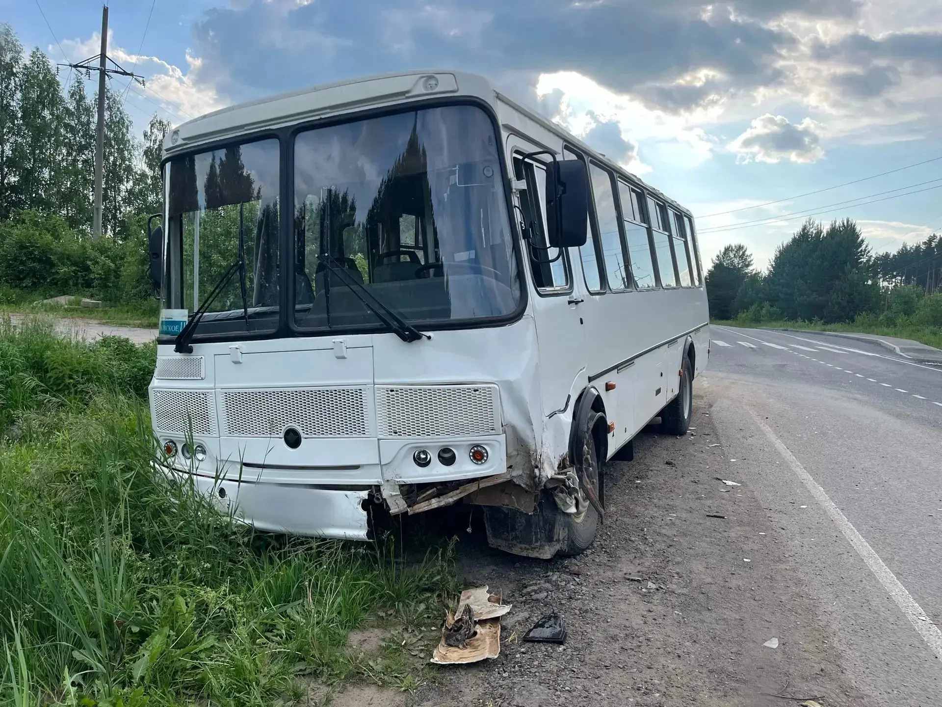 🔴ДТП в Воткинском районе: столкновение автобуса и легкового автомобиля

🧩14 июня 2026 года в 17:35